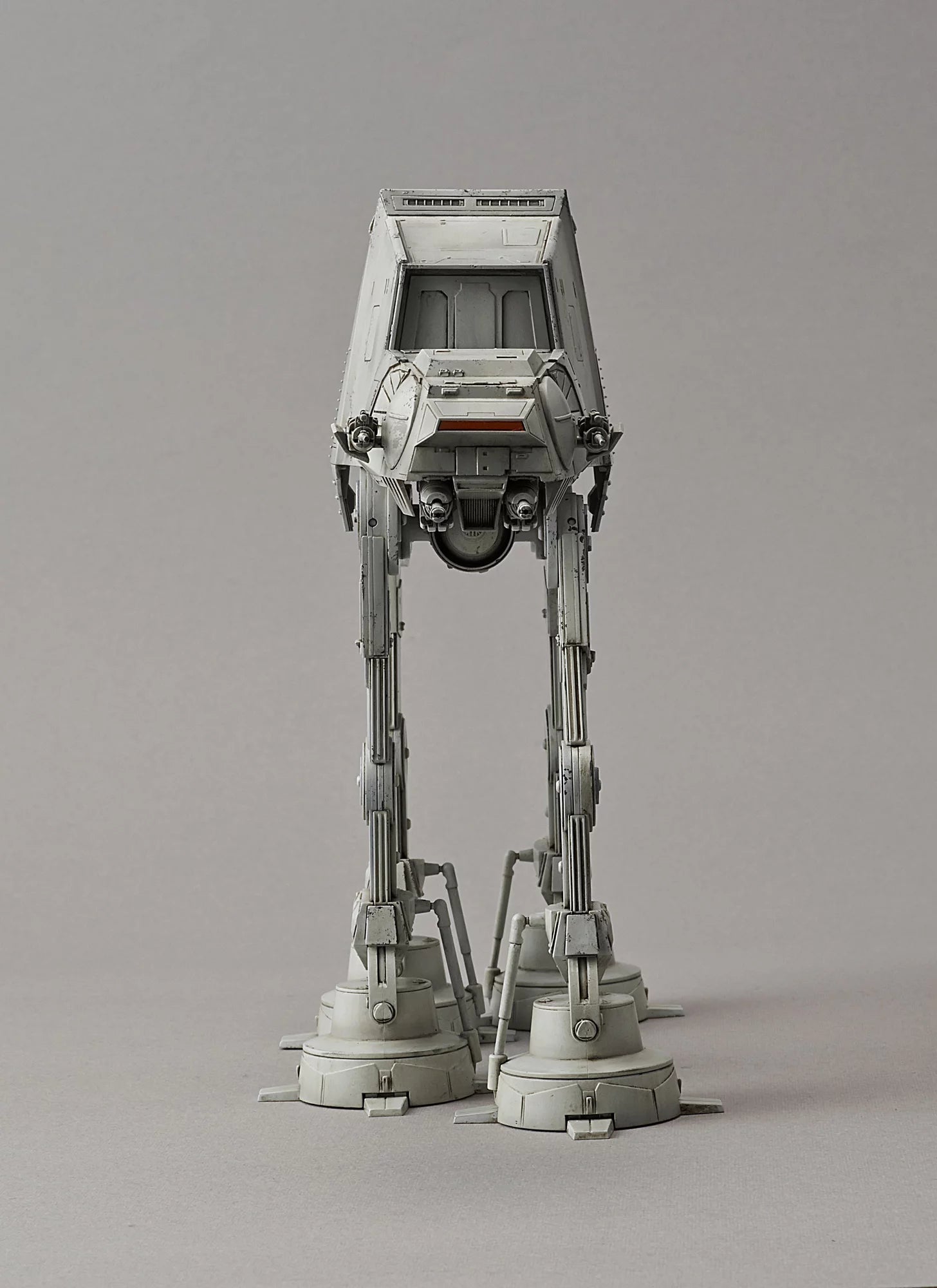 BANDAI AT-AT