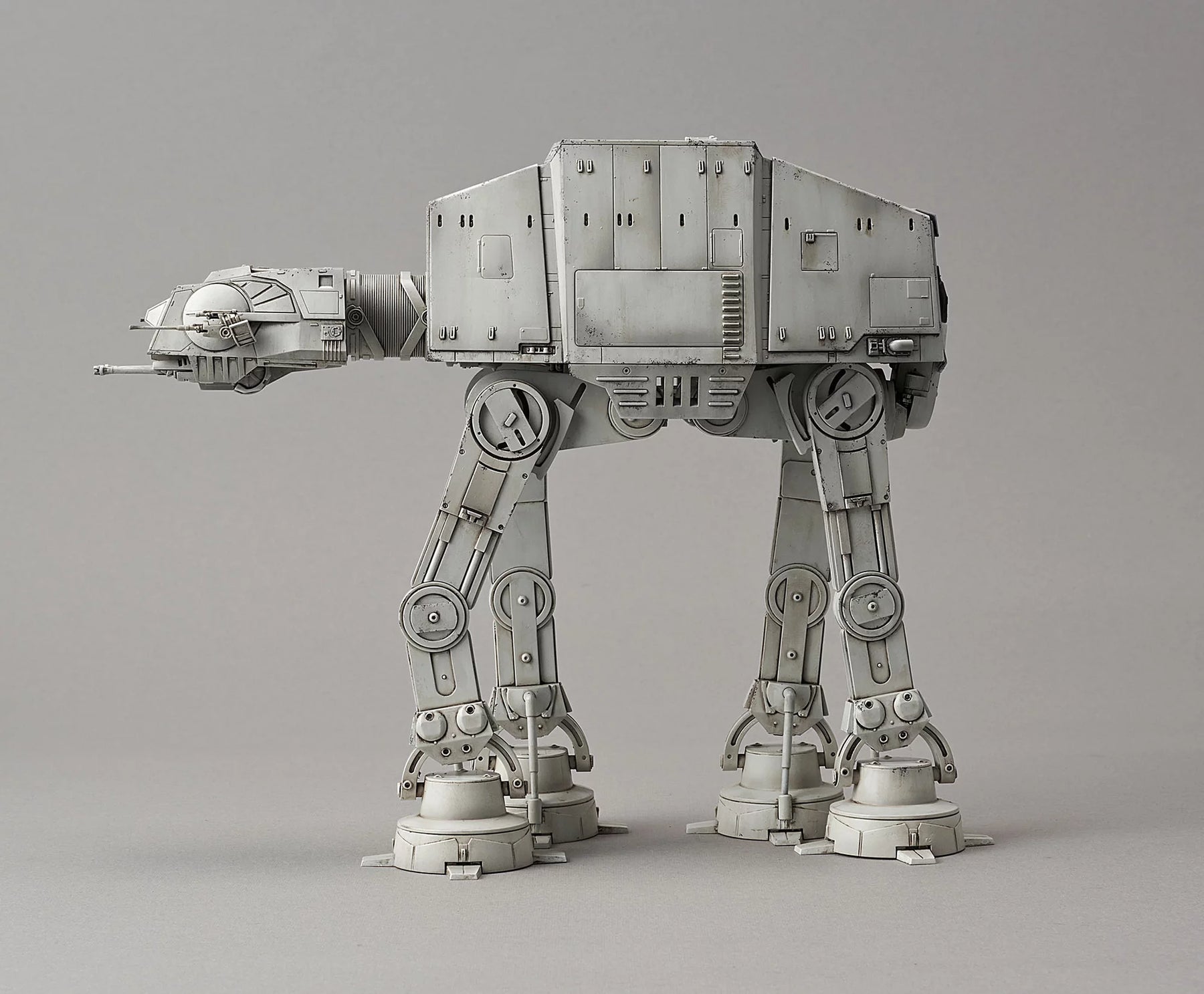 BANDAI AT-AT