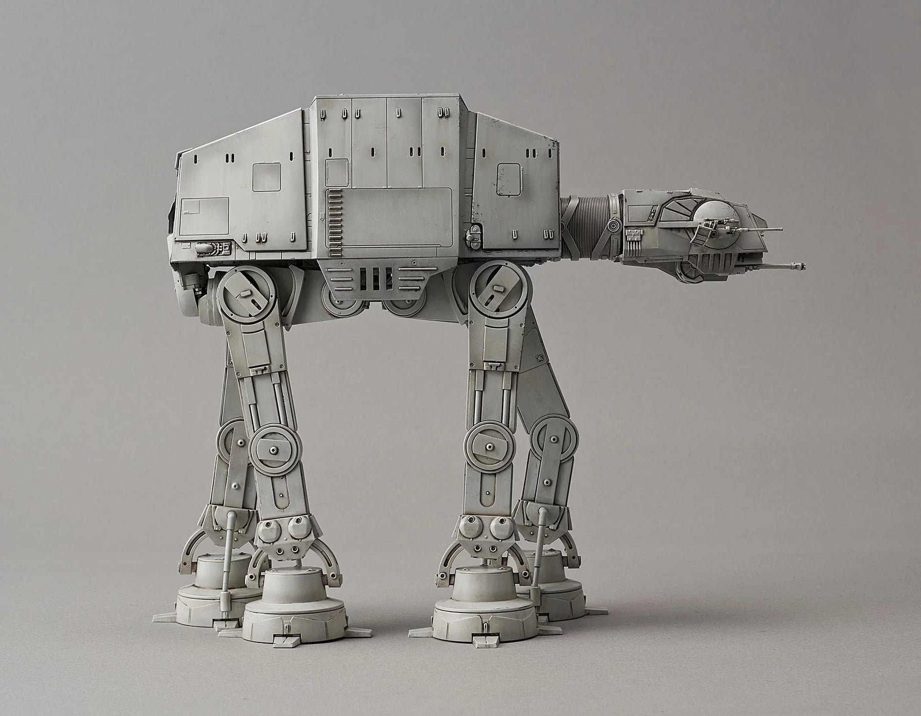 BANDAI AT-AT