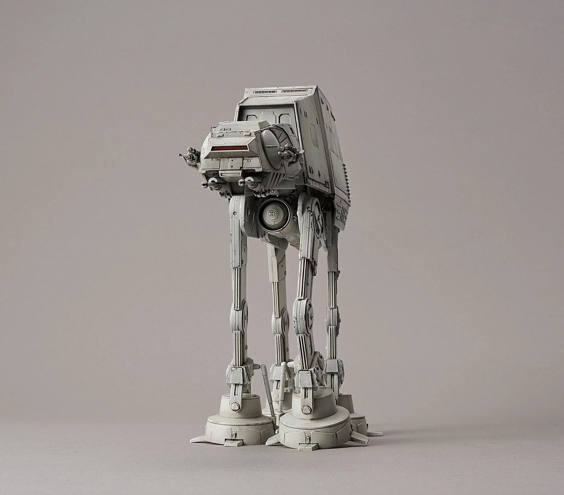 BANDAI AT-AT