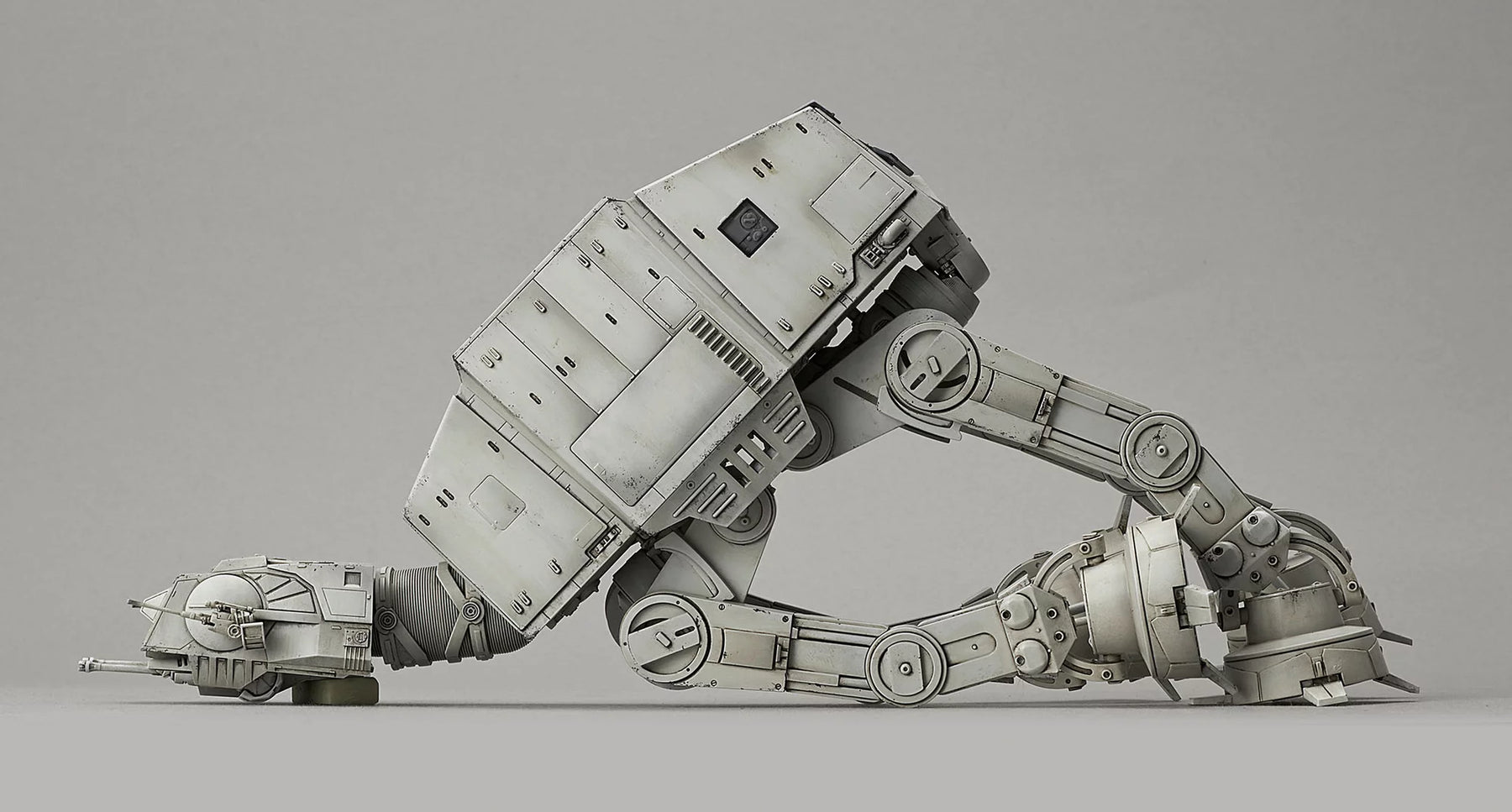 BANDAI AT-AT