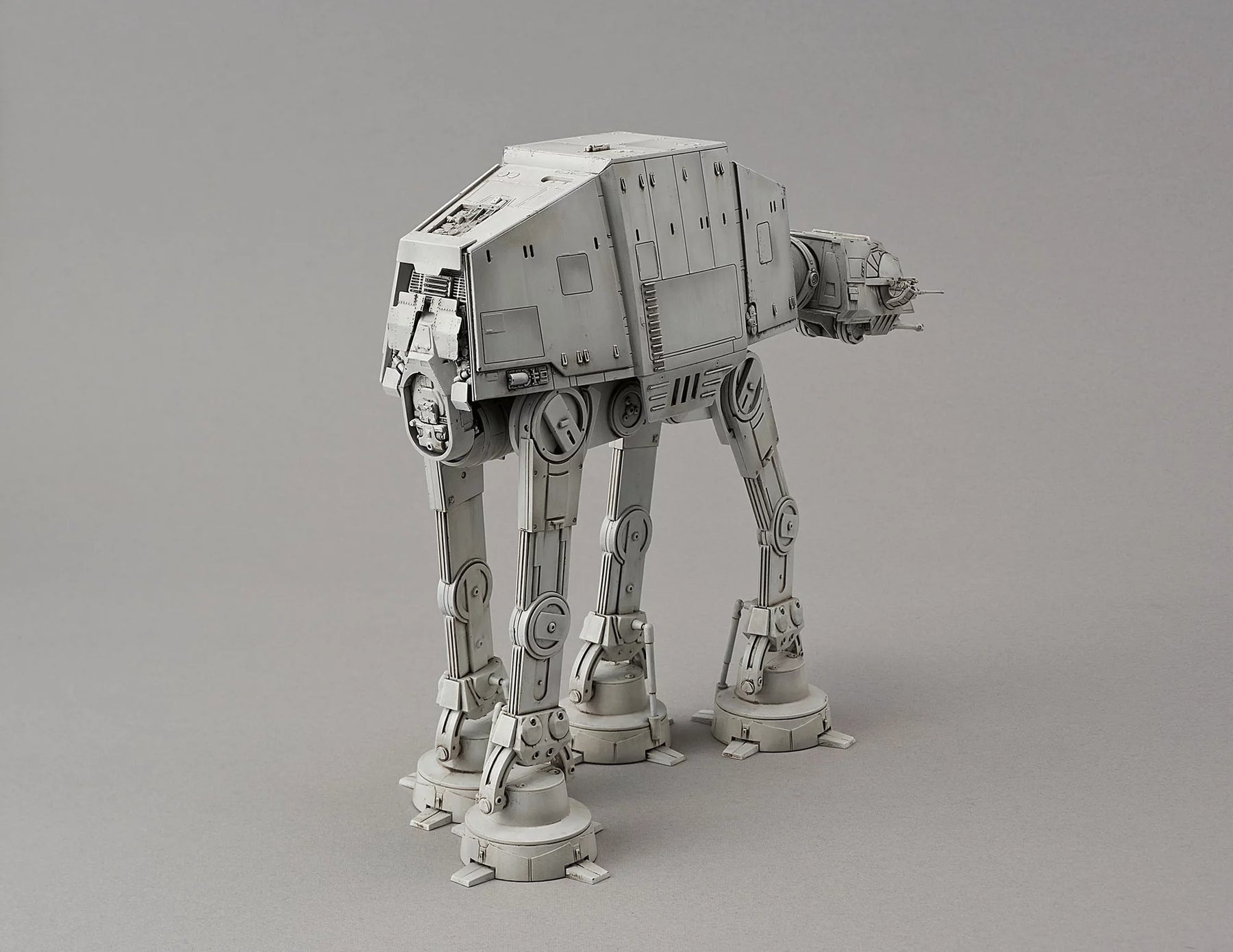 BANDAI AT-AT