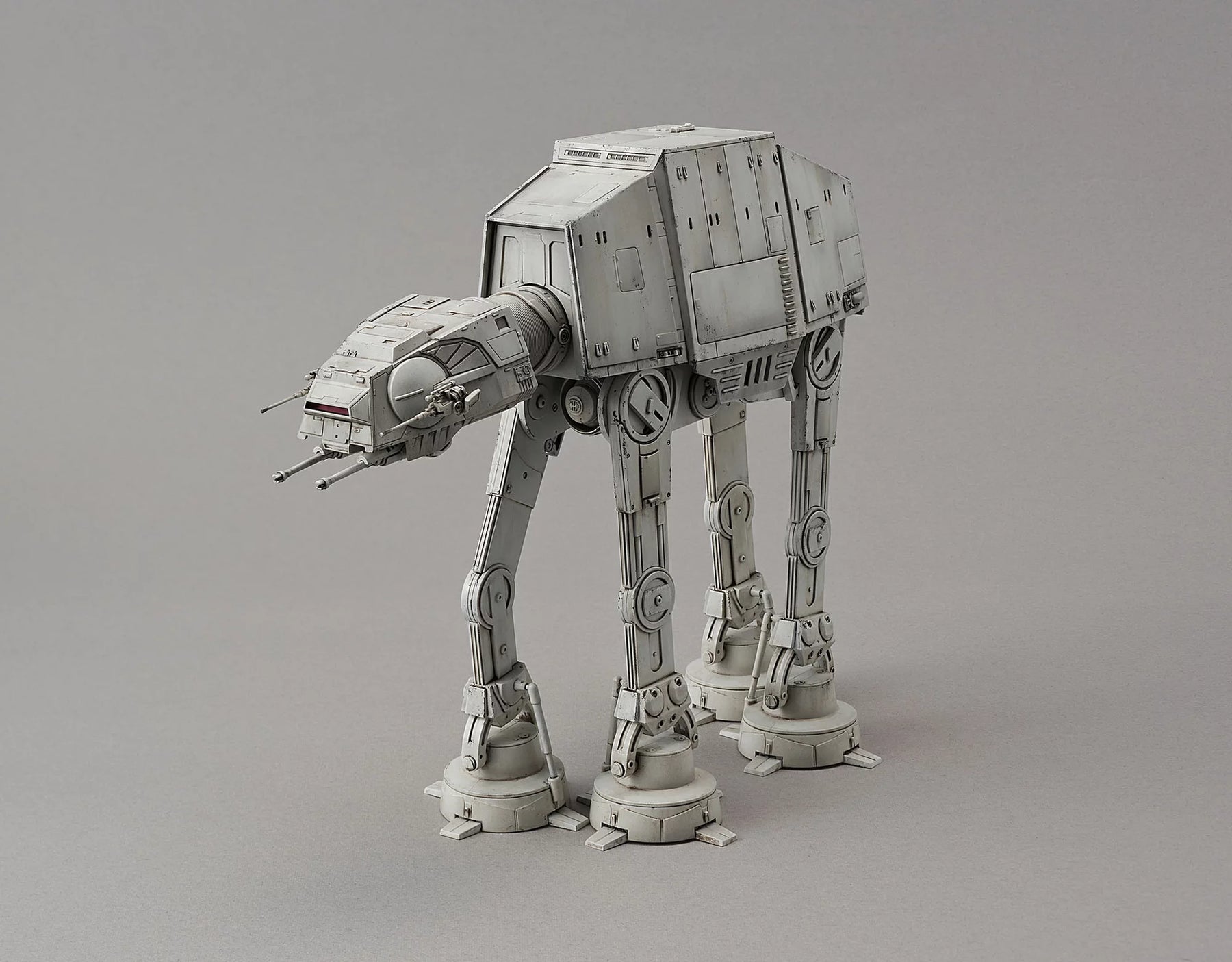 BANDAI AT-AT