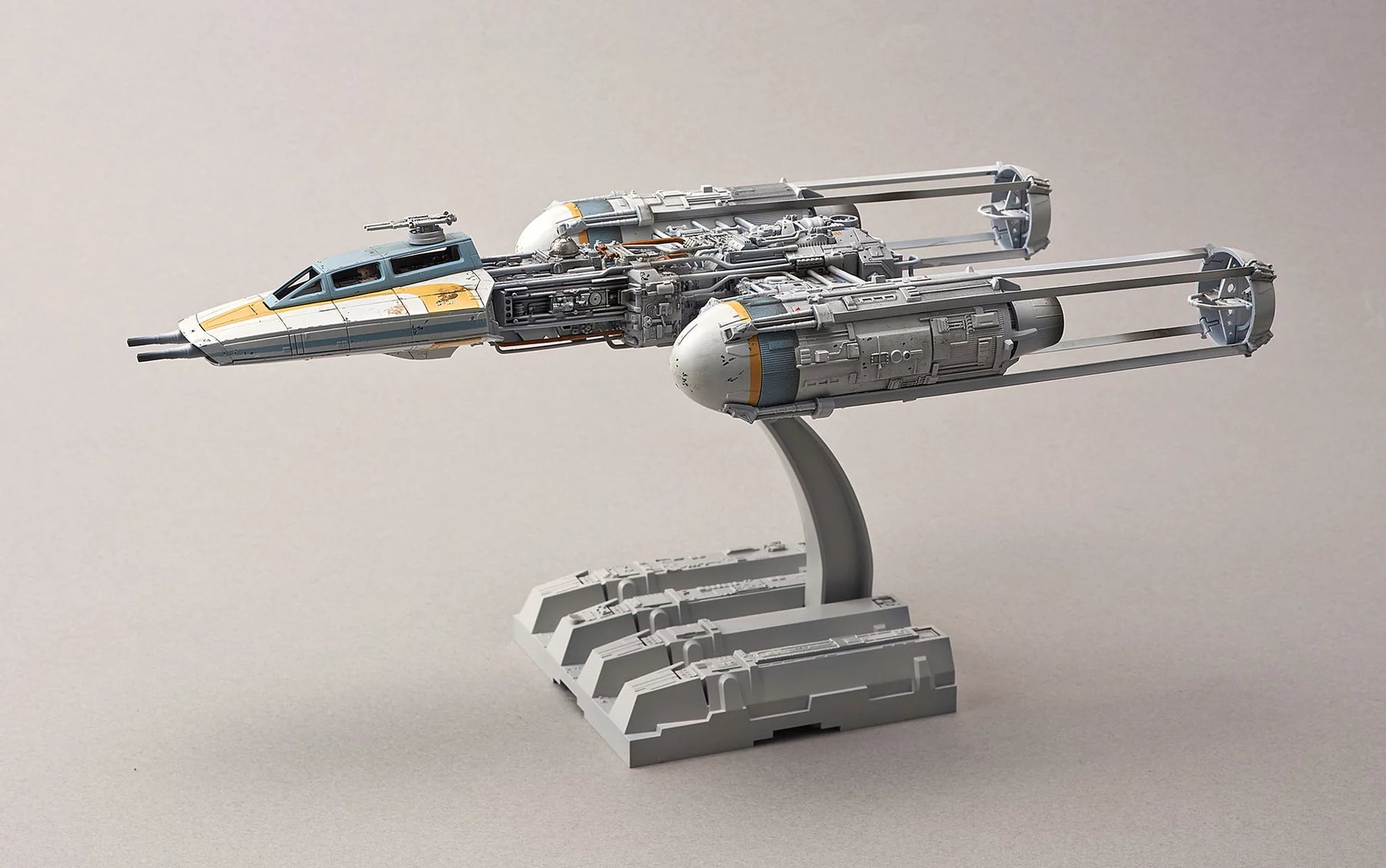 BANDAI Y-Wing Starfighter