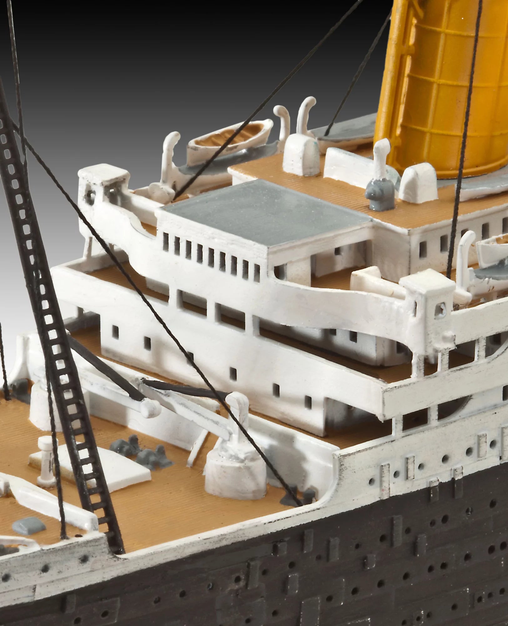 R.M.S. TITANIC