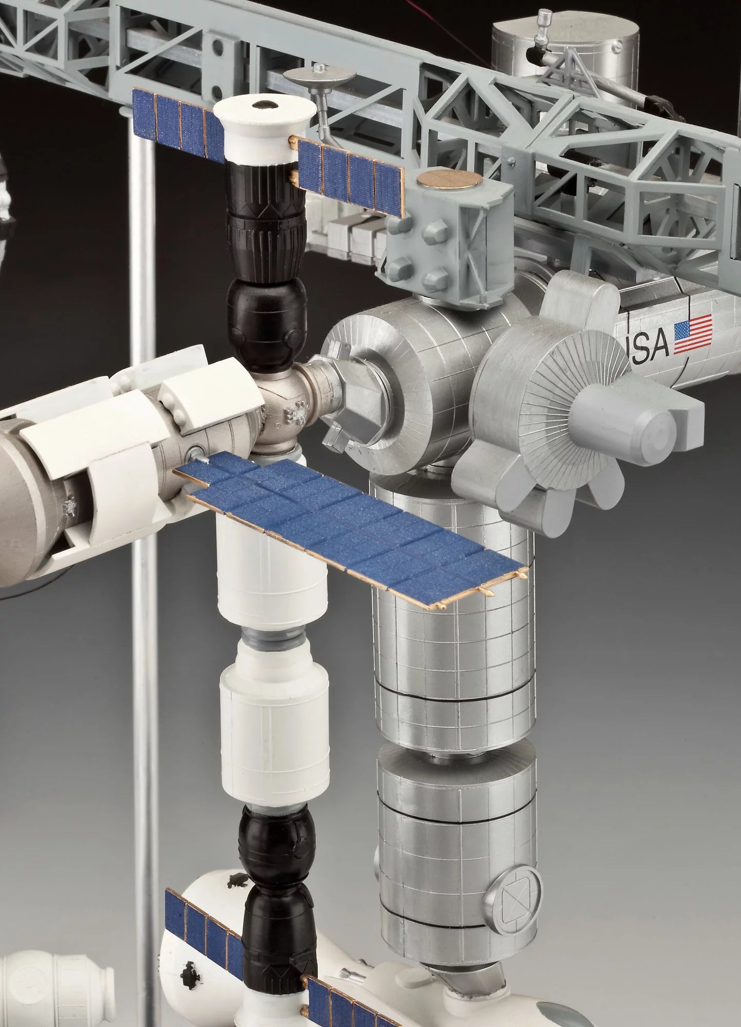 25th Anniversary "ISS" Platinum Edition