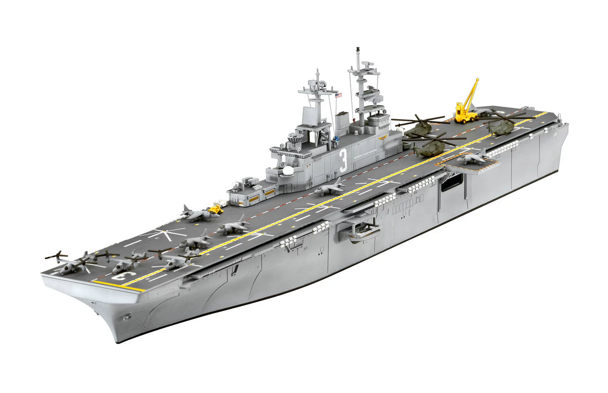 Model Set US Navy Assault Carrier WASP Class