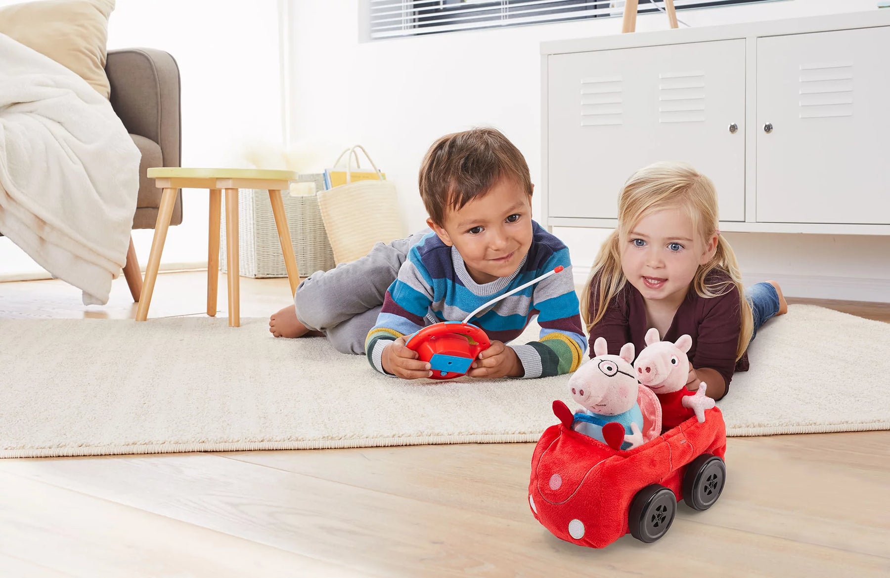 Mein erstes RC Auto Peppa Pig ferngesteuert