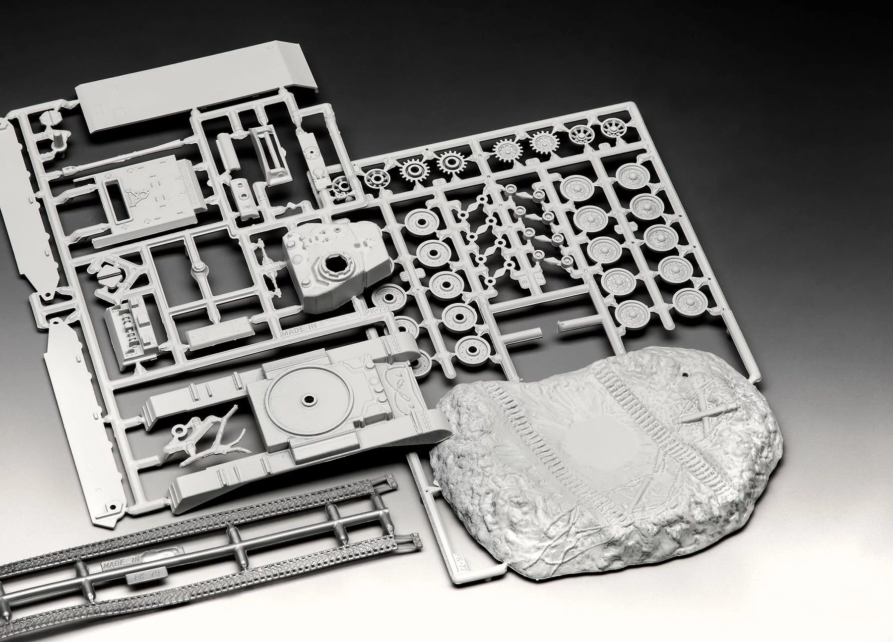 Model Set M24 Chaffee