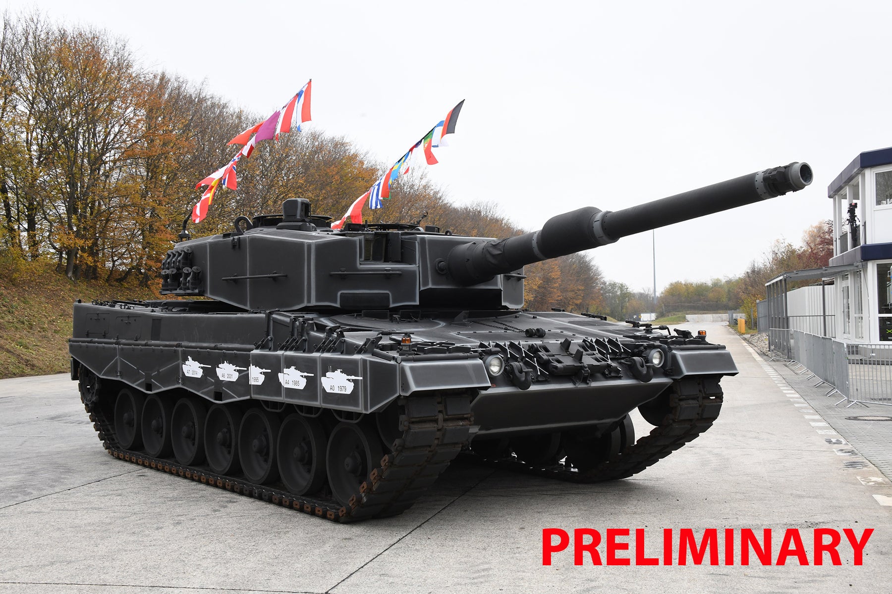 Leopard 2A4  - Special Decoration 40th anniversay