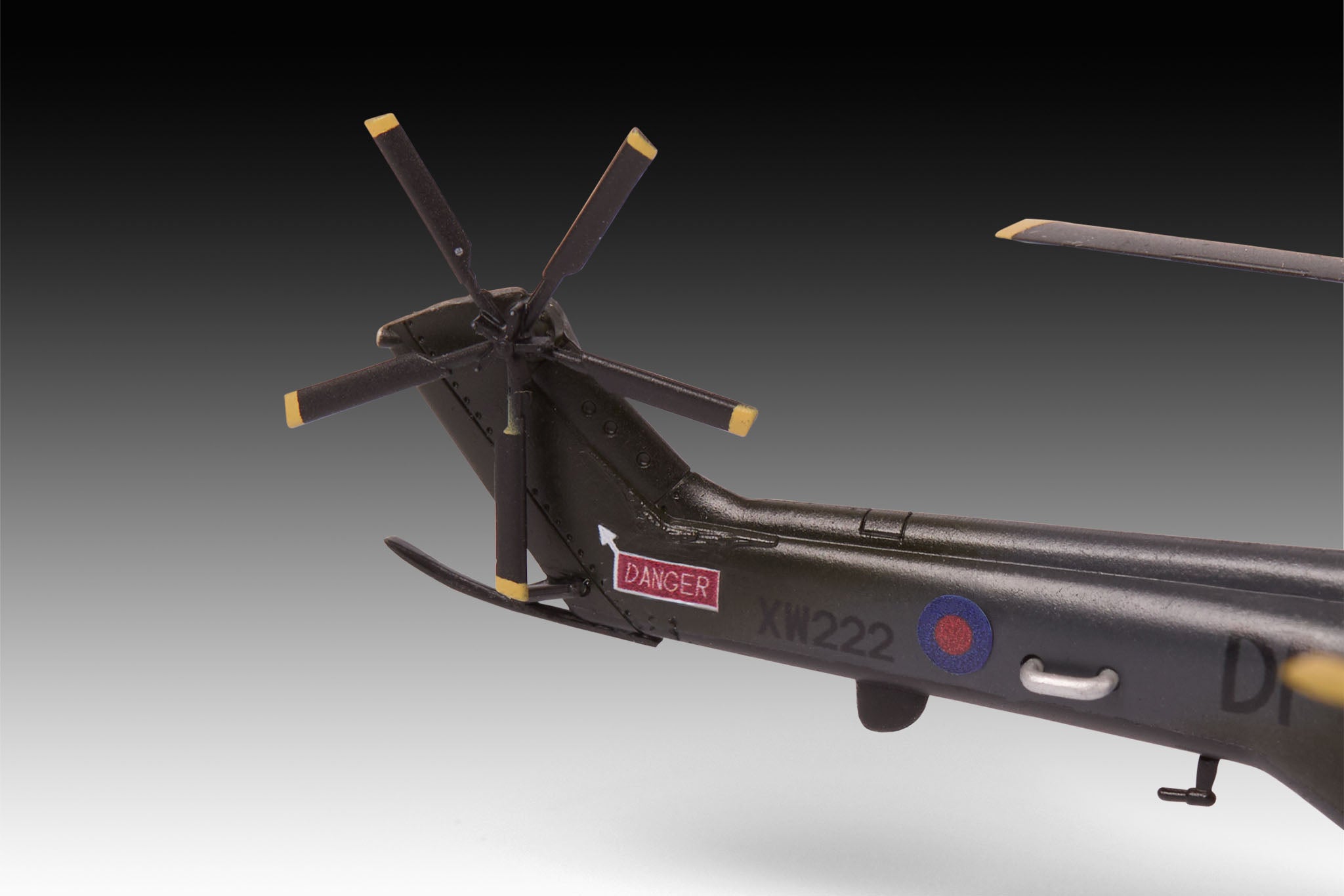 航空機・ヘリコプター Revell C-17A Globemaster RAF/Qatar 1:144