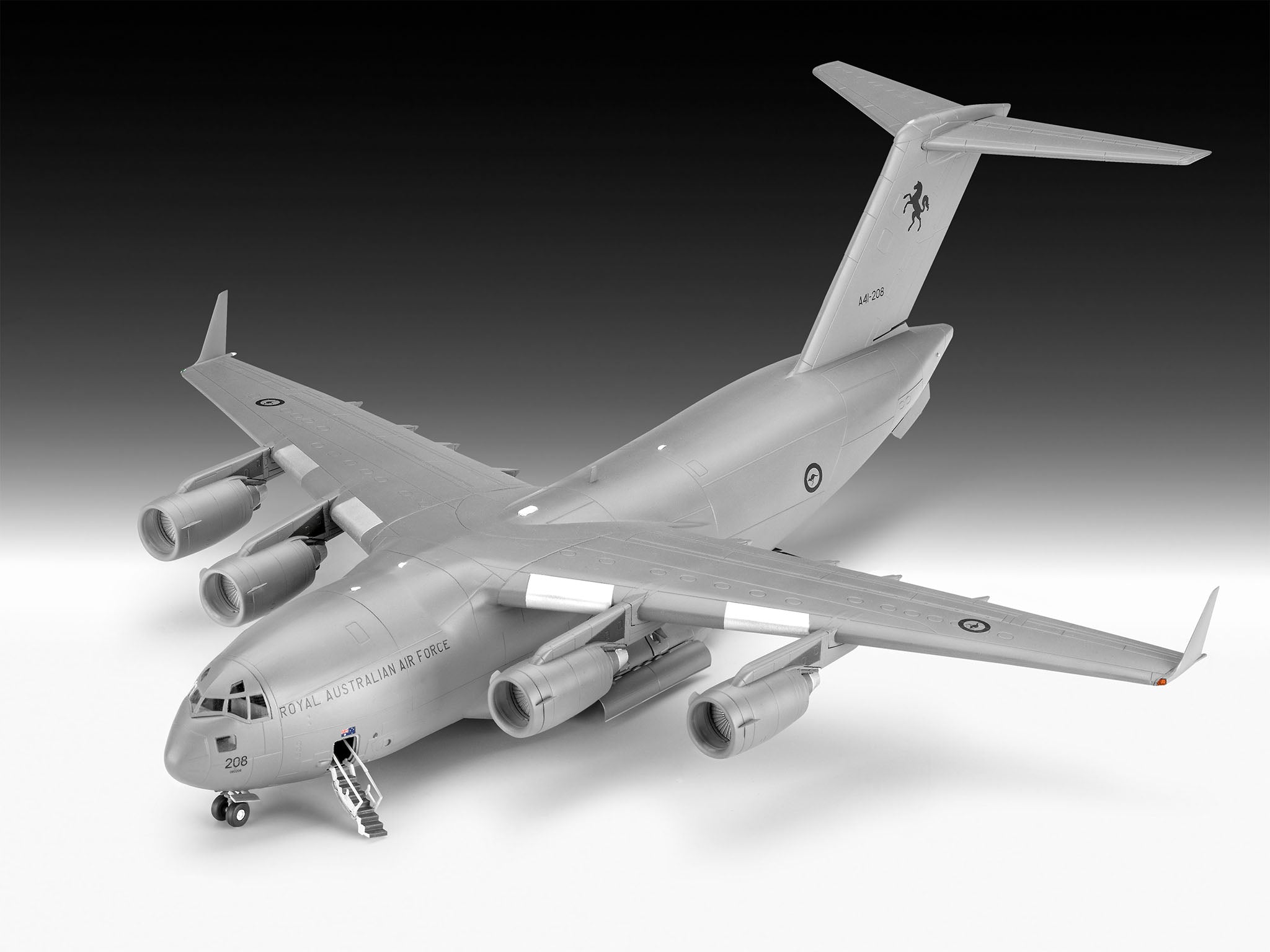 Boeing C-17A Globemaster III: The transport titan in 1:144