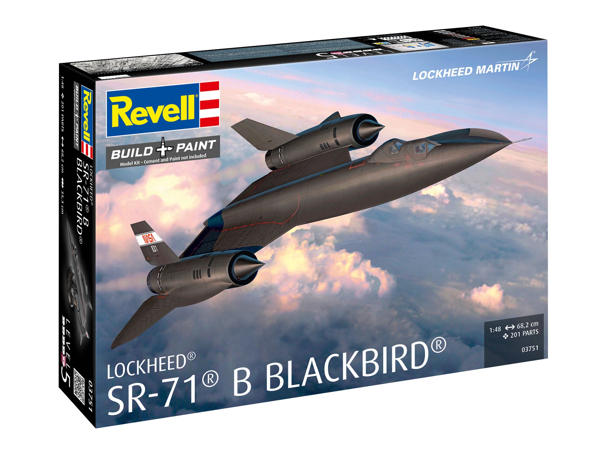 SR-71B Blackbird model: training version in 1:48 scale