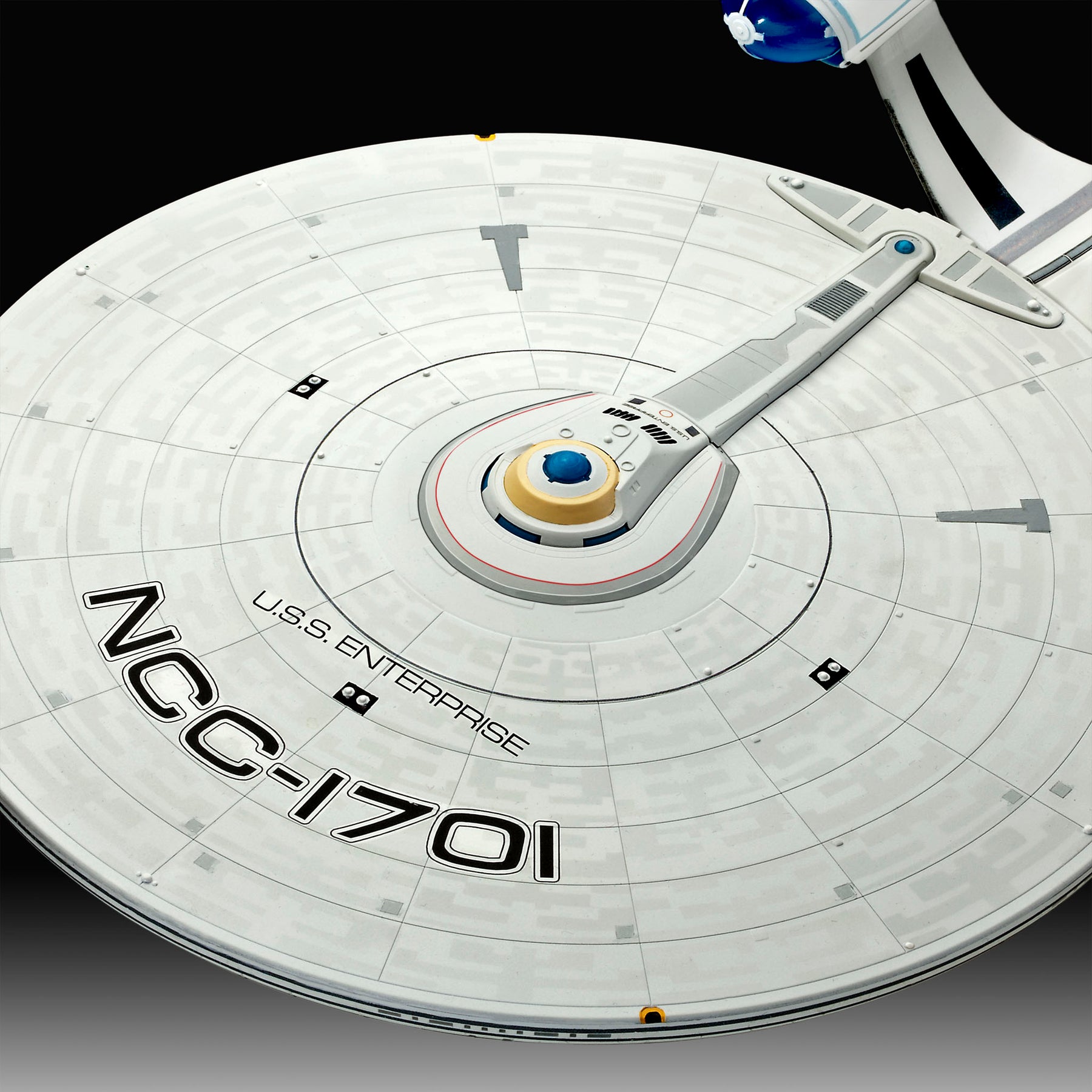 USS Przedsiębiorstwo NCC-1701 „W CIEMNOŚĆ”