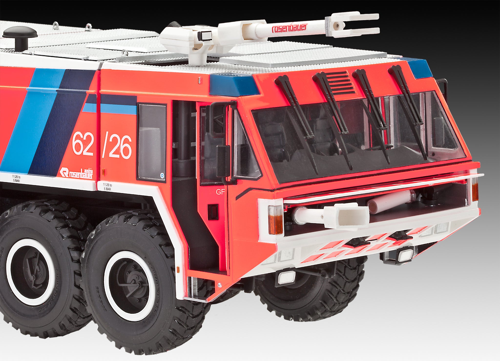 GLFL Simba 8x8 model kit: airport fire engine 1:24