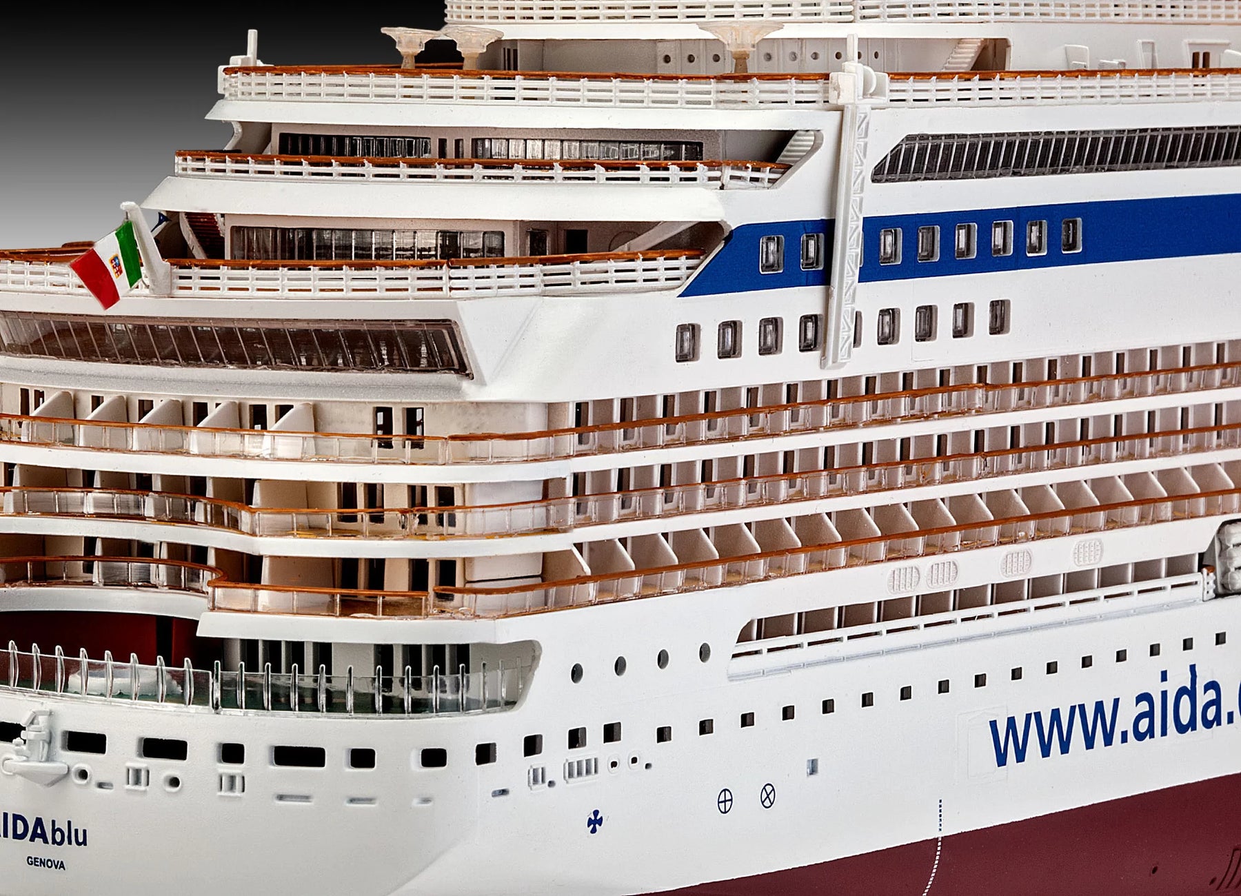 Cruise Ship AIDA (AIDAblu, sol, mar or stella)