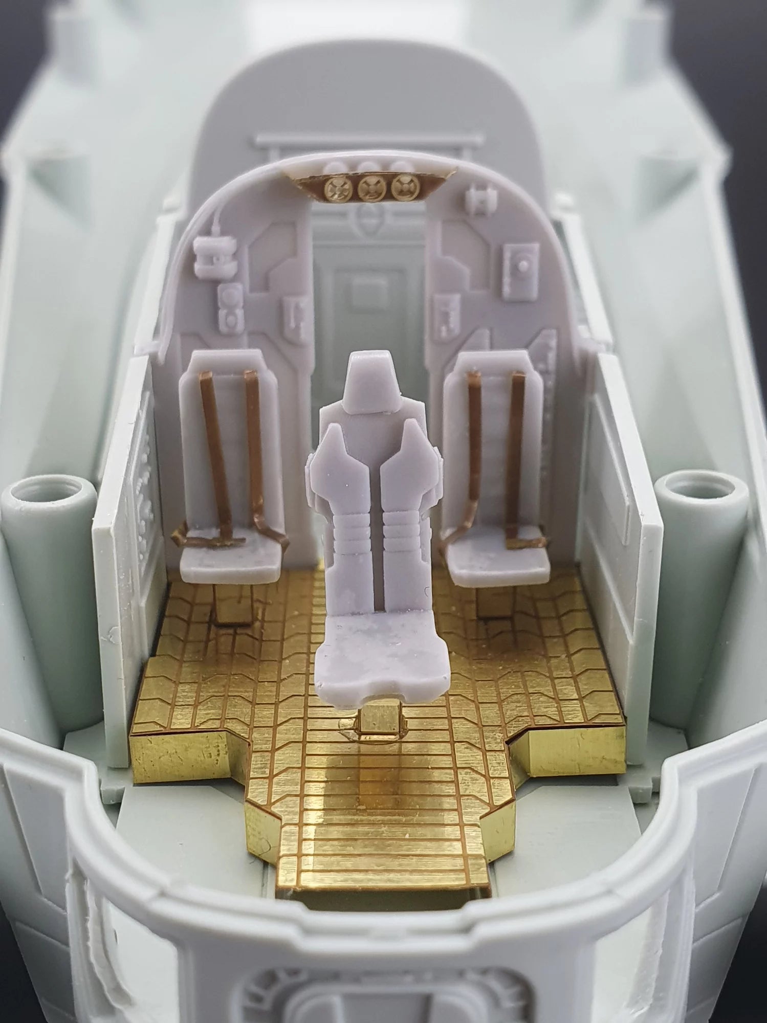 The Mandalorian: Razor Crest "Edición Platino"