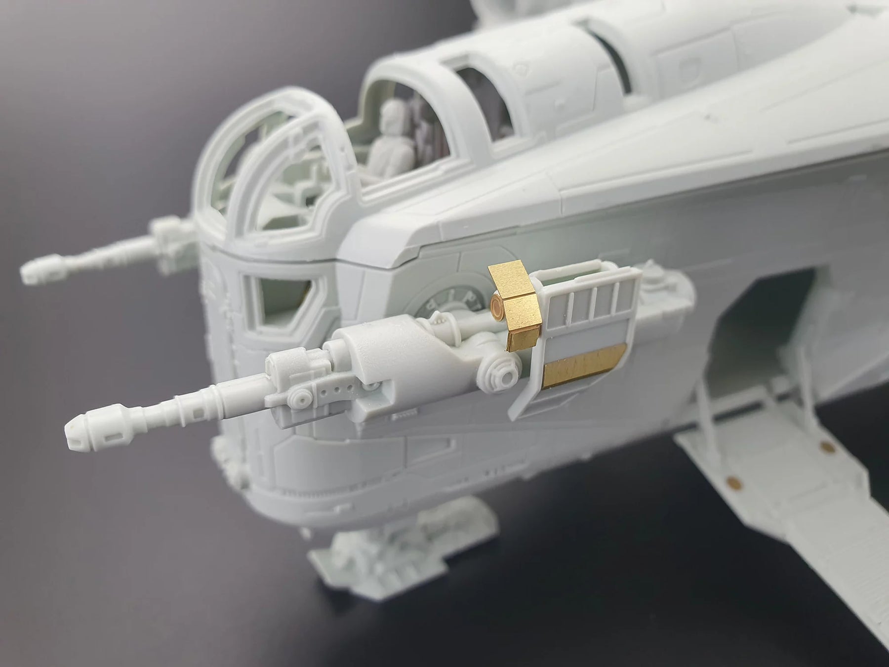 The Mandalorian: Razor Crest "Edición Platino"