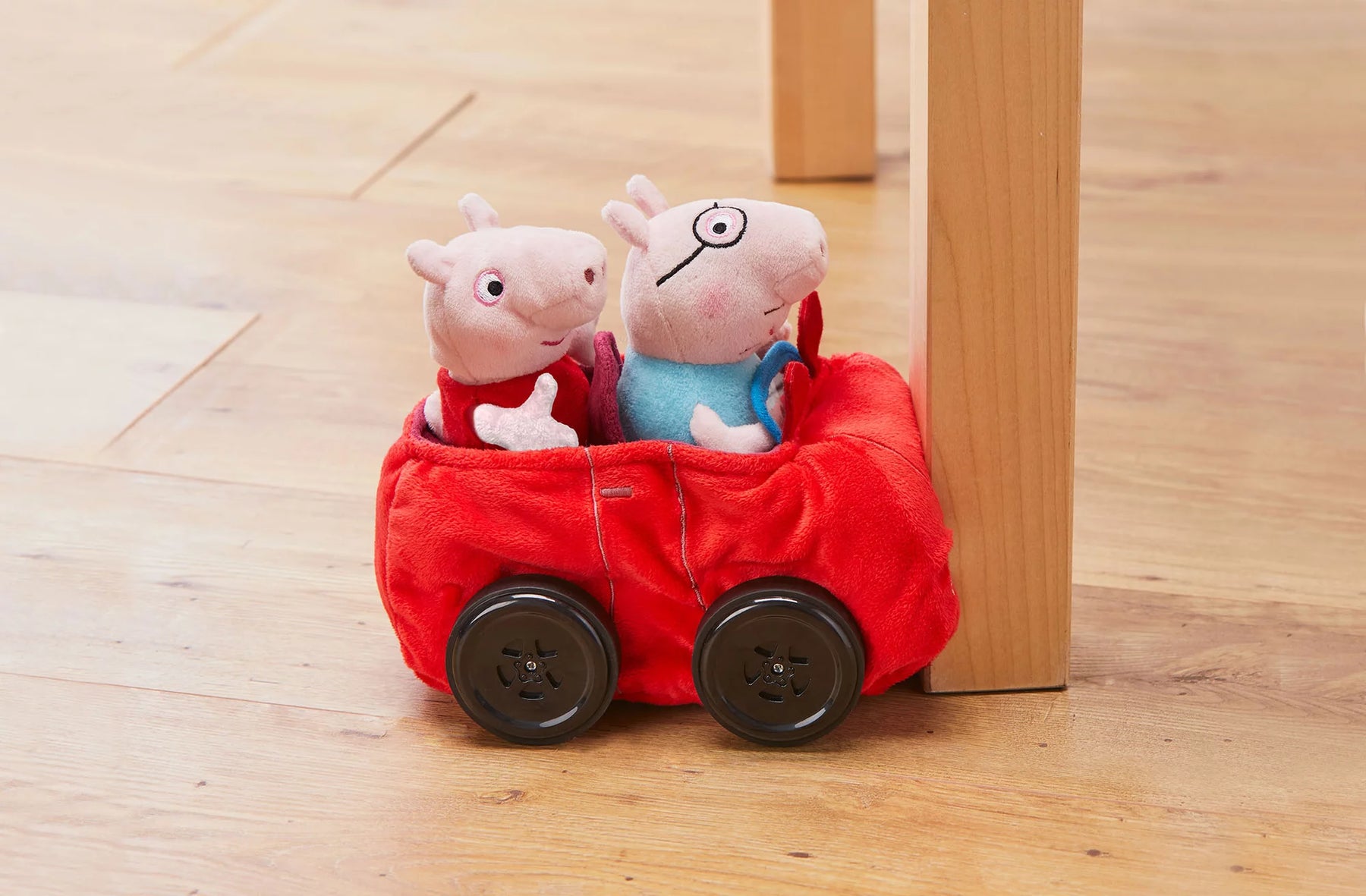 Mein erstes RC Auto Peppa Pig ferngesteuert