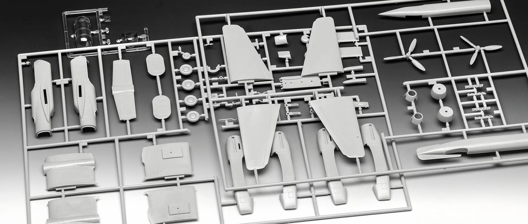 Model set Arado Ar 240
