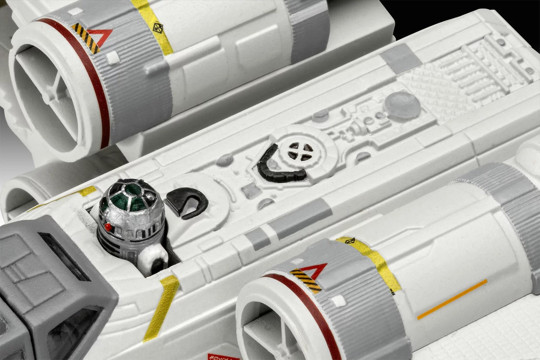 Carson Teva's X-Wing Fighter: The Mandalorian