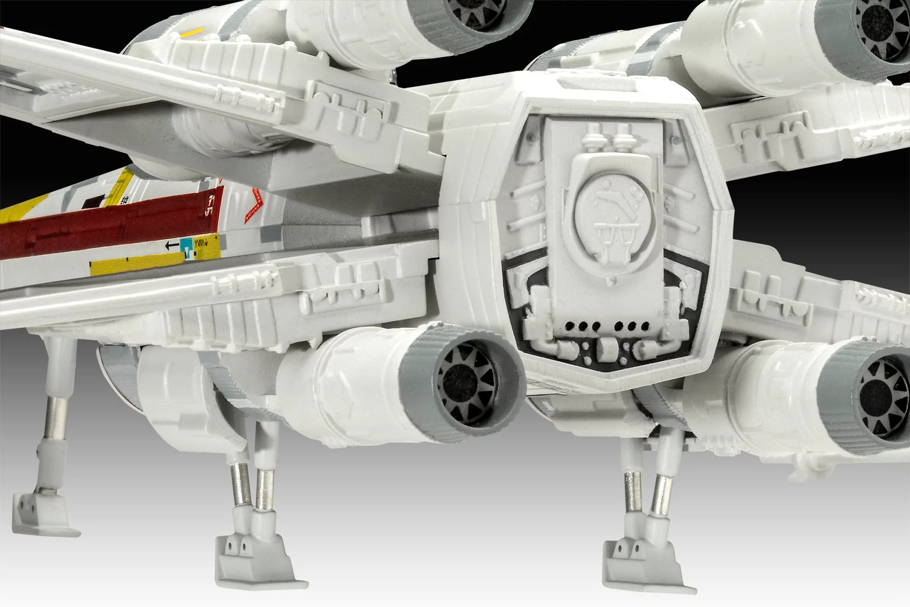 Carson Teva's X-Wing Fighter: The Mandalorian