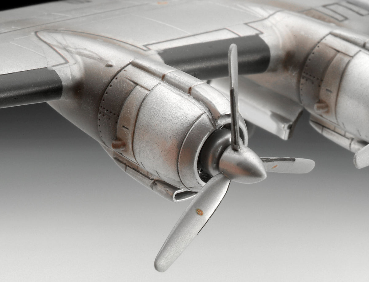 Model Set Lockheed L.1049G Super Constellation Lufthansa